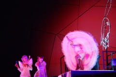 Alice on the Run  042 * 5616 x 3744 * (8.61MB)